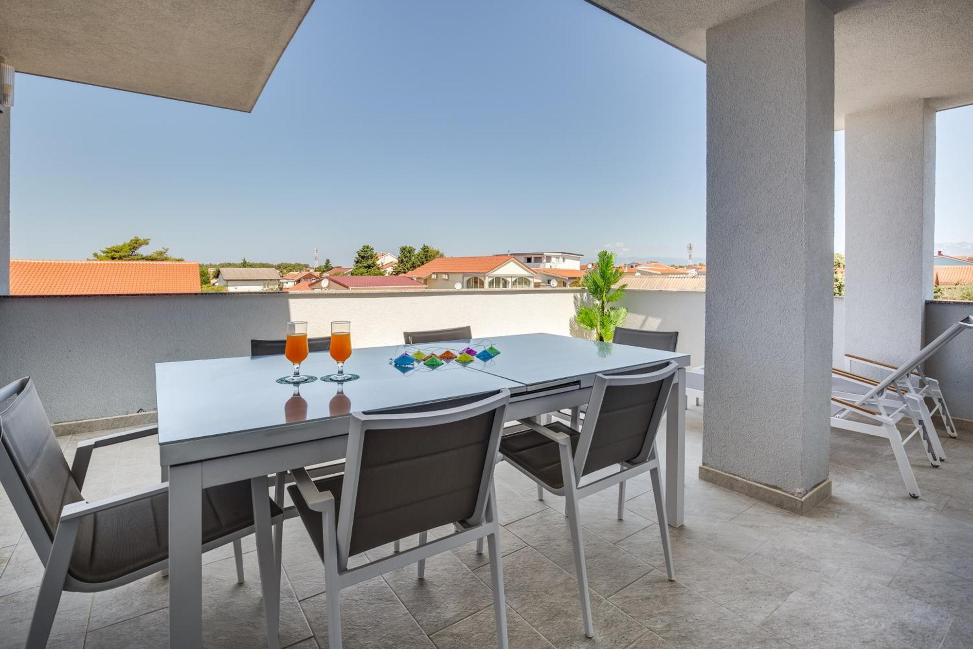 Apartmani Kastelina Vir Exterior photo